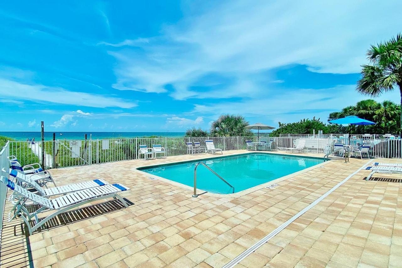 Sea Isle Villas F Clearwater Beach Exterior photo
